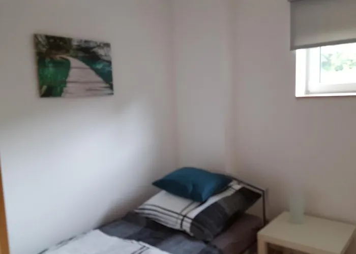 Niederdreisbacher Huette - Moderne Doppelzimmer - Einzelbetten -