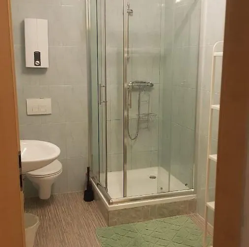 Niederdreisbacher Huette - Moderne Doppelzimmer - Einzelbetten -